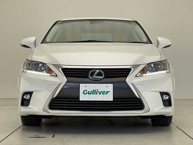 レクサス ＣＴ 200h バージョンC 愛知県 2015(平27)年 6.6万km ソニッククォーツ 純正ナビ/レーダークルーズコントロール/シートヒーター/バックカメラ/パワーシート/コーナーセンサー/パドルシフト/オートライト/ＥＴＣ/ステアリングスイッチ/スマートキー/プッシュスタート