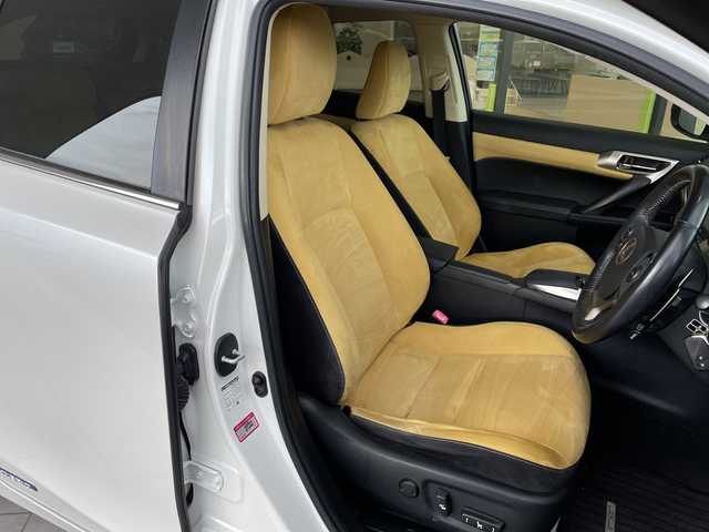 レクサス ＣＴ 200h バージョンC 愛知県 2015(平27)年 6.6万km ソニッククォーツ 純正ナビ/レーダークルーズコントロール/シートヒーター/バックカメラ/パワーシート/コーナーセンサー/パドルシフト/オートライト/ＥＴＣ/ステアリングスイッチ/スマートキー/プッシュスタート