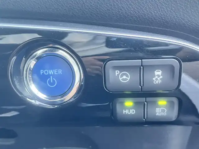 トヨタ プリウス Sセーフティプラス 島根県 2017(平29)年 7.2万km ホワイトパールクリスタルシャイン 純正アルパイン製９型メモリナビ　/フルセグＴＶ・ＤＶＤ再生・Ｂｌｕｅｔｏｏｔｈ接続　/バックカメラ　/ビルトインＥＴＣ　/モデリスタフルエアロ/ヘッドアップディプレイ/クルーズコントロール/衝突被害軽減ブレーキ　/レーンキープアシスト/前後コーナーセンサー/横滑り防止装置　/純正LEDヘッドライト/アイドリングストップ/スマートキー/プッシュスタート/社外15インチアルミホイール/純正フロアマット