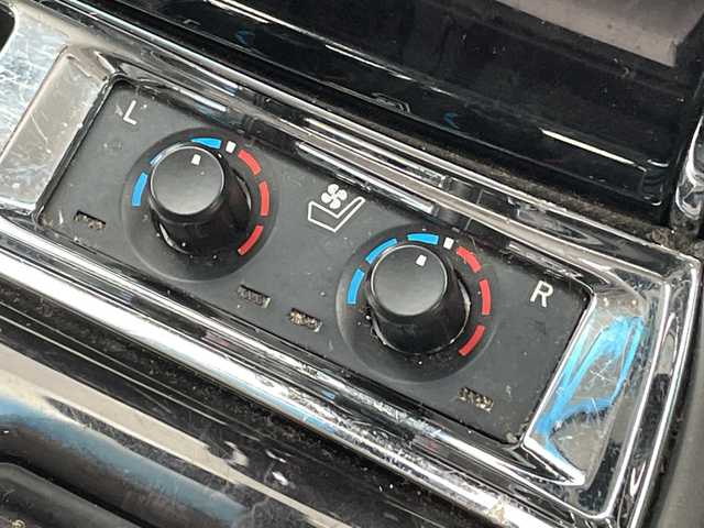 トヨタ アルファード S Cパッケージ 愛知県 2020(令2)年 5.5万km ブラック モデリスタエアロ/純正9型ディスプレイオーディオナビ/フリップダウンモニター/三眼LEDヘッドライト/両側パワースライドドア/レーダークルーズコントロール/シートヒーター/エアシート/バックカメラ/電動リアゲート/パワーシート/コーナーセンサー/純正アルミホイール/リアオートエアコン/レーンキープアシスト/オートマチックハイビーム/ドライブレコーダー/ETC/衝突軽減システム/フルセグ/CD DVD/Bluetooth/ステアリングスイッチ/スマートキー/プッシュスタート