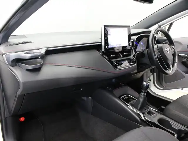 トヨタ カローラ スポーツ G Z 三重県 2020(令2)年 5.1万km ホワイトパールクリスタルシャイン TRDエアロ/社外リアスポイラー/柿本レーシング GT box 06＆S マフラー/セーフティセンス/純正ディスプレイオーディオ/・地デジTV/・Bluetooth/バックカメラ/コムテック前後ドライブレコーダー/全車速追従機能付レーダークルーズコントロール/レーントレーシングアラート/ブラインドスポットモニター/クリアランスソナー/バックソナー/リアクロストラフィックアラート/革コンビシートセット/・レッド革/ブラックウルトラスエードコンビシート/・前席シートヒーター/・シートバックポケット/ビルトインETC/丸型1灯式LEDヘッドランプ/・オートライト/オートマチックハイビーム/LEDフォグランプ/プッシュエンジンスタート/スマートキー×2/新車時保証書/取扱説明書