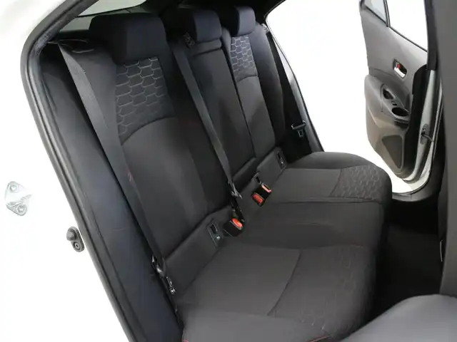 トヨタ カローラ スポーツ G Z 三重県 2020(令2)年 5.1万km ホワイトパールクリスタルシャイン TRDエアロ/社外リアスポイラー/柿本レーシング GT box 06＆S マフラー/セーフティセンス/純正ディスプレイオーディオ/・地デジTV/・Bluetooth/バックカメラ/コムテック前後ドライブレコーダー/全車速追従機能付レーダークルーズコントロール/レーントレーシングアラート/ブラインドスポットモニター/クリアランスソナー/バックソナー/リアクロストラフィックアラート/革コンビシートセット/・レッド革/ブラックウルトラスエードコンビシート/・前席シートヒーター/・シートバックポケット/ビルトインETC/丸型1灯式LEDヘッドランプ/・オートライト/オートマチックハイビーム/LEDフォグランプ/プッシュエンジンスタート/スマートキー×2/新車時保証書/取扱説明書