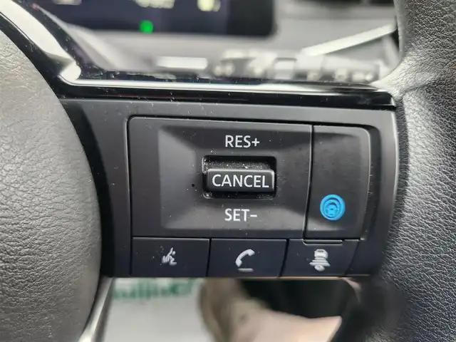 日産 ノート X 茨城県 2021(令3)年 8万km ピンク メーカーオプション9型ナビ/フルセグTV/アラウンドビューモニター/ビルトインETC2.0/ドライブレコーダー/デジタルルームミラー/レーダークルーズコントロール/フロント/バックソナー/プロパイロット/後側方車両検知機能/SOSコール/全方位運転支援システム/・エマージェンシーブレーキ/・前後踏み間違い衝突防止アシスト/・標識検知機能/・車線逸脱防止支援システム/メーカーオプションLEDヘッドランプ/ステアリングスイッチ/スマートキー/プッシュエンジンスターター/禁煙車