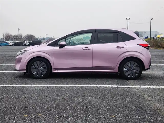 日産 ノート X 茨城県 2021(令3)年 8万km ピンク メーカーオプション9型ナビ/フルセグTV/アラウンドビューモニター/ビルトインETC2.0/ドライブレコーダー/デジタルルームミラー/レーダークルーズコントロール/フロント/バックソナー/プロパイロット/後側方車両検知機能/SOSコール/全方位運転支援システム/・エマージェンシーブレーキ/・前後踏み間違い衝突防止アシスト/・標識検知機能/・車線逸脱防止支援システム/メーカーオプションLEDヘッドランプ/ステアリングスイッチ/スマートキー/プッシュエンジンスターター/禁煙車