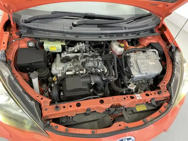 トヨタ アクア G 滋賀県 2012(平24)年 12.6万km シトラスオレンジマイカメタリック 純正HDDナビ/【Bluetooth/SD/HDD/フルセグ】/バックカメラ/シートヒーター/テレビキャンセラー/純正LEDライト/ETC