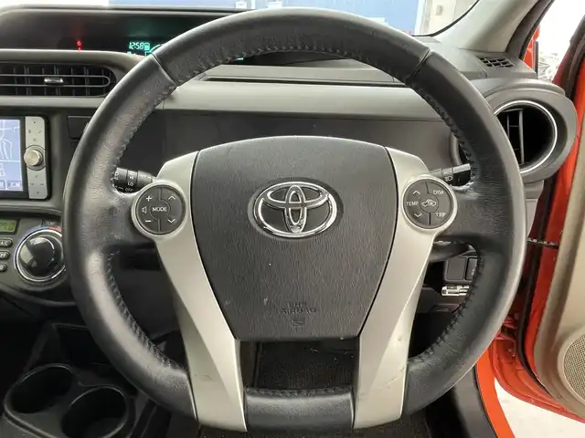 トヨタ アクア G 滋賀県 2012(平24)年 12.6万km シトラスオレンジマイカメタリック 純正HDDナビ/【Bluetooth/SD/HDD/フルセグ】/バックカメラ/シートヒーター/テレビキャンセラー/純正LEDライト/ETC