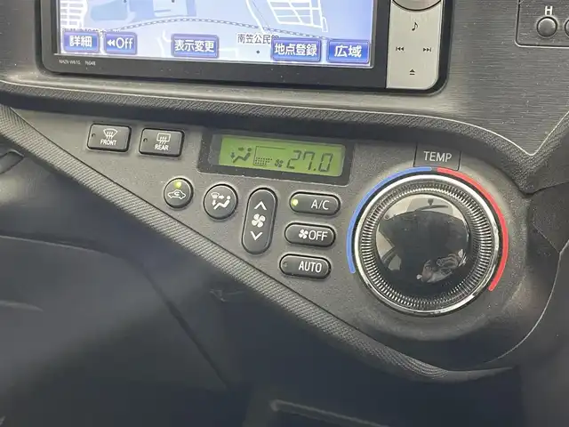 トヨタ アクア G 滋賀県 2012(平24)年 12.6万km シトラスオレンジマイカメタリック 純正HDDナビ/【Bluetooth/SD/HDD/フルセグ】/バックカメラ/シートヒーター/テレビキャンセラー/純正LEDライト/ETC