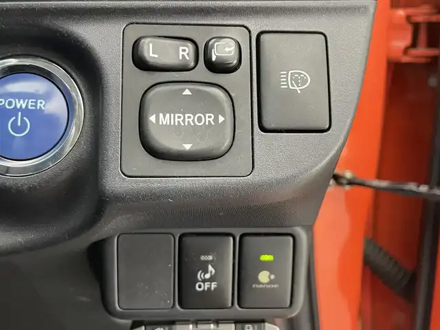 トヨタ アクア G 滋賀県 2012(平24)年 12.6万km シトラスオレンジマイカメタリック 純正HDDナビ/【Bluetooth/SD/HDD/フルセグ】/バックカメラ/シートヒーター/テレビキャンセラー/純正LEDライト/ETC