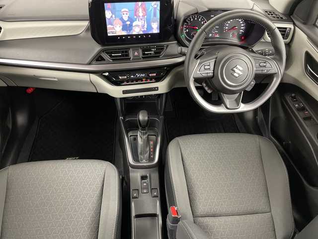 スズキ スイフト HYBRID MZ 道央・札幌 2023(令5)年 0.4万km キャラバンアイボリーパールM / シルバー2トーン ・４ＷＤ　/スズキセーフティサポート/・デュアルセンサーブレーキサポート２　/・ブラインドスポットモニター/・ドライバーモニタリングシステム/・アダプティブクルーズコントロール/・純正9インチメモリーナビゲーション/・CD/DVD/BT/フルセグTV/・スズキコネクト　/・バックカメラ/全方位カメラ　/・オートクルーズコントロール　/・シートヒーター＆リヤヒーターダクト/・マニュアルモード付パドルシフト/・アダプティブハイビームシステム/・オートライト/ＬＥＤライト/プレミアムUV＆IRカットガラス