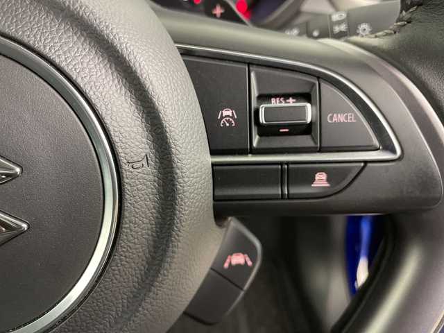 スズキ スイフト HYBRID MZ 道央・札幌 2023(令5)年 0.4万km キャラバンアイボリーパールM / シルバー2トーン ・４ＷＤ　/スズキセーフティサポート/・デュアルセンサーブレーキサポート２　/・ブラインドスポットモニター/・ドライバーモニタリングシステム/・アダプティブクルーズコントロール/・純正9インチメモリーナビゲーション/・CD/DVD/BT/フルセグTV/・スズキコネクト　/・バックカメラ/全方位カメラ　/・オートクルーズコントロール　/・シートヒーター＆リヤヒーターダクト/・マニュアルモード付パドルシフト/・アダプティブハイビームシステム/・オートライト/ＬＥＤライト/プレミアムUV＆IRカットガラス