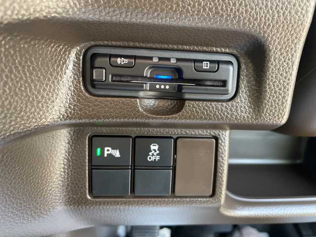 ホンダ Ｎ ＢＯＸ L 石川県 2021(令3)年 5.3万km パール 純正ナビ　フルセグＴＶ　バックカメラ　ＬＥＤヘッドライト　ＥＴＣ　ドラレコ　パワースライド　シートヒーター　ホンダセンシング　レーダークルーズ　オートエアコン　オートライト　保証書