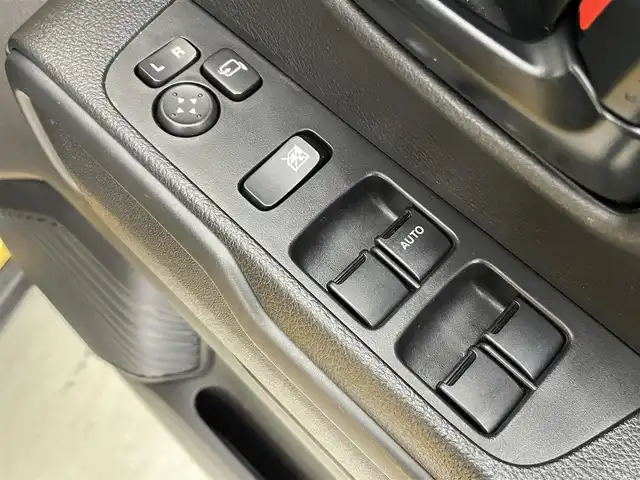 スズキ ハスラー HYBRID G 富山県 2022(令4)年 2.1万km アクティブイエロー/ソフトベージュメタリック 純正9インチナビ/(AM/FM/CD/DVD/USB/BT)/フルセグTV/アラウンドビューモニター/衝突被害軽減ブレーキ/アダプティブクルーズコントロール/レーンキープアシスト/オートマチックハイビーム/LEDヘッドライト/リアパーキングセンサー/前席シートヒーター/ビルトインETC/前席シートヒーター/アイドリングストップ/スマートキー/プッシュスタート