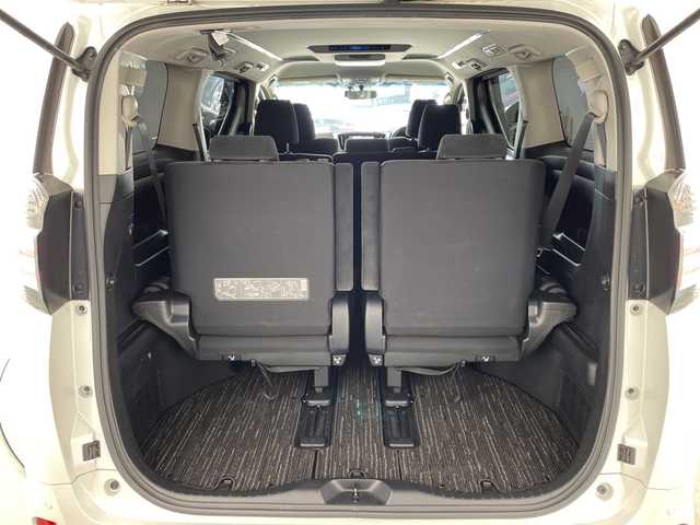 トヨタ ヴェルファイア Z 兵庫県 2015(平27)年 6.9万km ホワイトパールクリスタルシャイン ・純正9インチナビ（CD/DVD/SD/TV/BT)/・純正フリップダウンモニター/・バックカメラ/・ビルトインETC/・純正前方ドライブレコーダー/・両側パワースライドドア/・オートライト/・LEDライト/・社外20インチアルミホイール/・純正アルミホイール4本積み込み/・スマートキー/・プッシュスタート