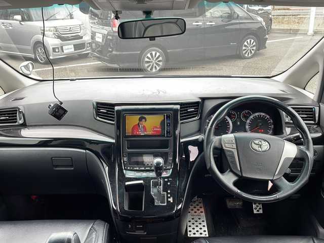 トヨタ ヴェルファイア 2．4Z プラチナセレクション 新潟県 2010(平22)年 15.4万km ホワイトパールクリスタルシャイン 社外SDナビ/フルセグＴＶ・Bluetooth接続・CD/ＤＶＤ再生/両側電動ドア/バックカメラ/コーナーセンサー/クルーズコントロール/フリップダウンモニター/レザーシート/電動リアゲート/ドライブレコーダー/ETC/フォグランプ/スマートスペアキー有/プッシュスタート/純正フロアマット/社外18インチＡＷ