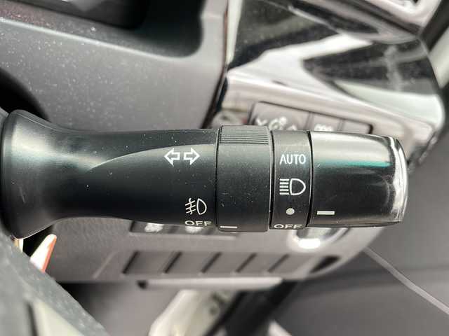 トヨタ ヴェルファイア 2．4Z プラチナセレクション 新潟県 2010(平22)年 15.4万km ホワイトパールクリスタルシャイン 社外SDナビ/フルセグＴＶ・Bluetooth接続・CD/ＤＶＤ再生/両側電動ドア/バックカメラ/コーナーセンサー/クルーズコントロール/フリップダウンモニター/レザーシート/電動リアゲート/ドライブレコーダー/ETC/フォグランプ/スマートスペアキー有/プッシュスタート/純正フロアマット/社外18インチＡＷ