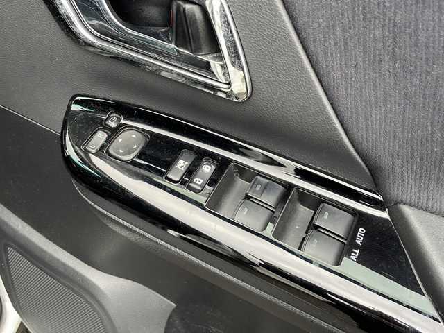 トヨタ ヴェルファイア 2．4Z プラチナセレクション 新潟県 2010(平22)年 15.4万km ホワイトパールクリスタルシャイン 社外SDナビ/フルセグＴＶ・Bluetooth接続・CD/ＤＶＤ再生/両側電動ドア/バックカメラ/コーナーセンサー/クルーズコントロール/フリップダウンモニター/レザーシート/電動リアゲート/ドライブレコーダー/ETC/フォグランプ/スマートスペアキー有/プッシュスタート/純正フロアマット/社外18インチＡＷ