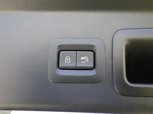 マツダ ＣＸ－３０ 20S プロアクティブツーリングセレ 千葉県 2020(令2)年 3万km ソウルレッドクリスタルM i-ACTIVSENSE/・スマートブレーキサポート/・レーンキープ・アシスト・システム/・ブラインドスポットモニタリング/パワーバックドア/純正SDナビ/地デジTV/【DVD/CD再生機能　Bluetooth接続】/360°ビュー・モニター/リバース連動ドアミラー（左）/ドライブレコーダー（前後撮影）/革巻きステアリング/ステアリングスイッチ/ETC/LEDヘッドライト/コーナーセンサー/純正18インチアルミホイル/サイド/カーテンエアバッグ/アドバンストキーレスエントリー