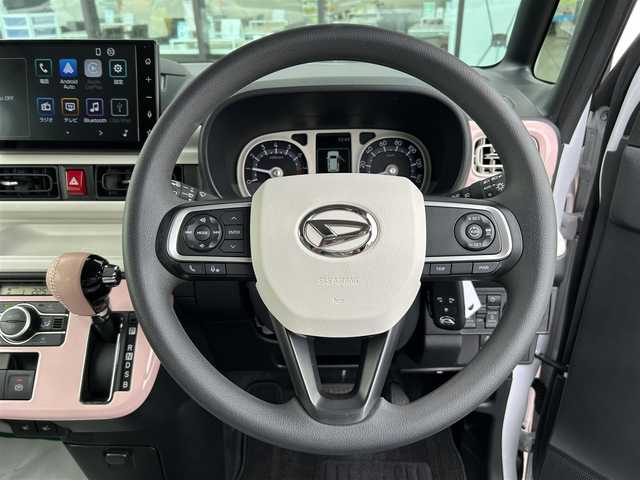 ダイハツ ムーヴ キャンバス ストライプス G ターボ 栃木県 2022(令4)年 1万km シャイニングホワイトパール/アプリコットピンクメタリック スマートアシスト/純正9インチディスプレイオーディオ/AppleCarPlay/AndroidAuto/Bluetooth/USB/バックカメラ/前方ドライブレコーダー/前後コーナーセンサー/横滑り防止/アイドリングストップ/両側パワースライドドア/シートヒーター（D＋N席）/ベンチシート/LEDヘッドライト/オートライト/フォグランプ