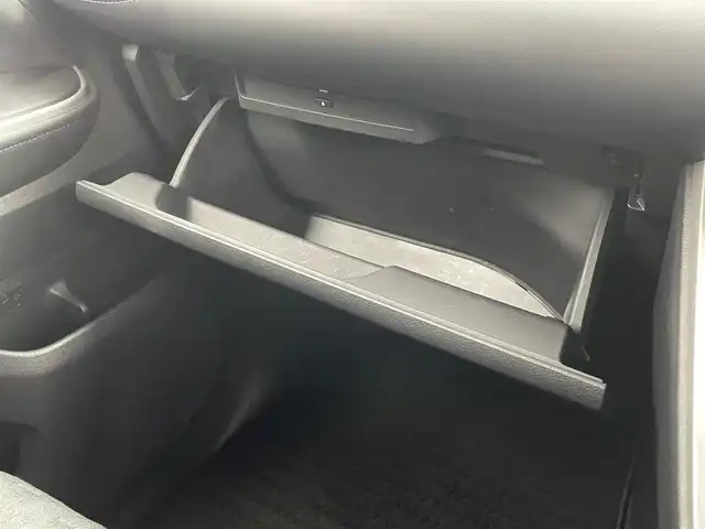 トヨタ ヴォクシー S－Z 茨城県 2022(令4)年 1.6万km アティチュードブラックマイカ 純正10.5型DA/ナビキット/全方位カメラ/フルセグ/アドバンストパーク/モデリスタエアロ/快適利便パッケージ/ユニバーサルステップ/衝突被害軽減ブレーキ/車線逸脱抑制装置/レーダークルーズコントロール/BSM/オートマチックハイビーム/クリアランスソナー/両側電動スライドドア/ETC2.0/ドラレコ/シートヒーター/純正18インチAW/3眼LEDヘッドライト/スマートキー