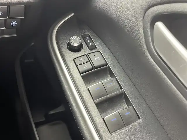 トヨタ ヴォクシー S－Z 茨城県 2022(令4)年 1.6万km アティチュードブラックマイカ 純正10.5型DA/ナビキット/全方位カメラ/フルセグ/アドバンストパーク/モデリスタエアロ/快適利便パッケージ/ユニバーサルステップ/衝突被害軽減ブレーキ/車線逸脱抑制装置/レーダークルーズコントロール/BSM/オートマチックハイビーム/クリアランスソナー/両側電動スライドドア/ETC2.0/ドラレコ/シートヒーター/純正18インチAW/3眼LEDヘッドライト/スマートキー