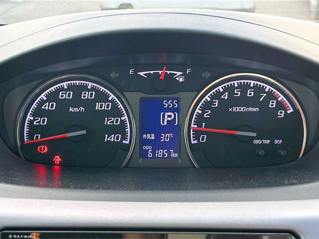 ダイハツ ムーヴ カスタム G 道東・釧路十勝 2011(平23)年 6.2万km ブライトシルバーメタリック ｓｔｒａｄｅ７ナビ　バックＣ　フルセグＴＶ　ＣＯＭＴＥＣドラレコ　ＥＴＣ　純正サマータイヤ付１４インチＡＷ　プッシュスタート　スマートキー　スペアキー　エンスタ　純正フロアマット　ＩＳＯＦＩＸ