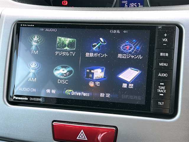 ダイハツ ムーヴ カスタム G 道東・釧路十勝 2011(平23)年 6.2万km ブライトシルバーメタリック ｓｔｒａｄｅ７ナビ　バックＣ　フルセグＴＶ　ＣＯＭＴＥＣドラレコ　ＥＴＣ　純正サマータイヤ付１４インチＡＷ　プッシュスタート　スマートキー　スペアキー　エンスタ　純正フロアマット　ＩＳＯＦＩＸ