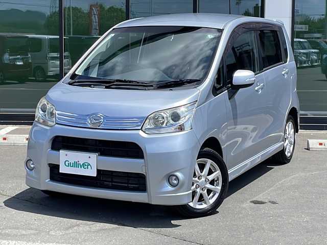 ダイハツ ムーヴ カスタム G 道東・釧路十勝 2011(平23)年 6.2万km ブライトシルバーメタリック ・４WD/・社外メモリナビ　/（CD・DVD・BT・SD・iPod・フルセグ）/・バックカメラ/・社外ドライブレコーダー/・ＥＴＣ　/・純正１４インチアルミホイール/・スマートキー/・プッシュスタート/・エンジンスターター/・純正フロアマット/・ＩＳＯＦＩＸ