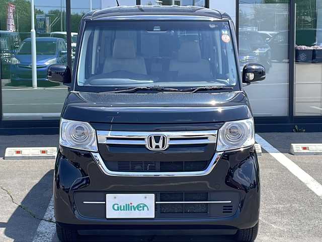 ホンダ Ｎ ＢＯＸ L 道東・釧路十勝 2021(令3)年 11.4万km クリスタルブラックパール ・４WD/・社外ナビ/(FM・AM・CD・DVD・BT・USB)/・バックカメラ/・片側パワースライドドア/・衝突被害軽減ブレーキ/・レーダークルーズコントロール/・シートヒーター/・レーンアシスト/・リアパーキングセンサー/・オートマチックハイビーム/・オートライト/・LEDヘッドライト/・アイドリングストップ/・横滑り防止装置/・前席シートヒーター/・サイドミラーヒーター/・ドライブレコーダー/・ETC/・ステアリングスイッチ/・純正１４インチアルミホイール/・シートバックテーブル/・ロールサンシェード/・電格ウィンカーミラー/・ドアバイザー