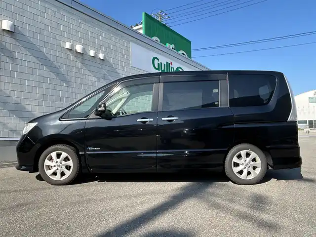 日産 セレナ ハイウェイS G Sハイブリッド 山形県 2012(平24)年 9.2万km スーパーブラック 純正ナビ/AM/FM/TV/DVD/CD/SD/Bluetooth/両側電動スライドドア/後席モニター/ウォークスルー/禁煙車/バックカメラ/LEDヘッドライト/クルーズコントロール/スマートキー/純正アルミ/純正オーディオ/アイドリングストップ/ETC/プッシュスタート/横滑り軽減/オートライト/フォグランプ/冬タイヤ積載/保証書/取扱説明書