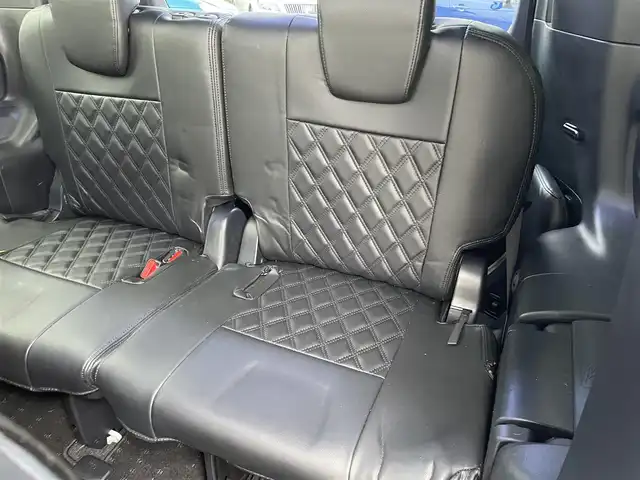 トヨタ ヴォクシー ZS 煌Ⅱ 愛知県 2019(令1)年 2万km ホワイトパールクリスタルシャイン ・純正SDメモリーナビ/・バックカメラ/・フルセグTV/・CD/DVD再生/・ETC（新セキュリティ対応）/・Bluetooth/USB/IWCH接続/・3列シート/・両側パワースライドドア/・社外製フロアマット/・ウォークスルー（1列目）/・純正16インチアルミホイール/・LEDヘッドライト/・オートマチックハイビーム/・コーナーセンサー（後方）/・横滑り防止装置/・衝突軽減ブレーキ/・レーンキープアシスト/・ドライブレコーダー（前）/・充電用USBポート（2個）/・クルーズコントロール/・MTモード付きAT/・全席オートエアコン/・カロッツェリアスピーカー/・モデリスタ シグネチャーイルミブレード