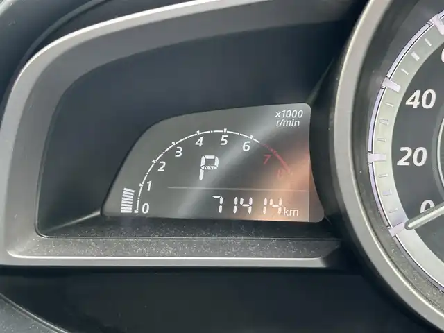 マツダ デミオ 13S 道北・旭川 2015(平27)年 7.2万km ディープクリスタルブルーマイカ (株)IDOMが運営する【じしゃロン旭川店】の自社ローン専用車両になります。こちらは現金またはオートローンご利用時の価格です。自社ローンご希望の方は別途その旨お申付け下さい/　/・純正ナビ(BT)/・レーダーブレーキ/・プッシュスタート/・スマートキー2個/・積込サマータイヤ SW185/65R15/・取扱説明書