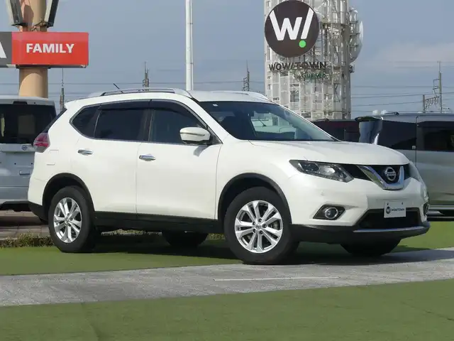 日産 エクストレイル 20Xt エマージェンシーブレーキ 千葉県 2016(平28)年 2.1万km ブリリアントホワイトパール エマージェンシーブレーキ/クルーズコントロール/アイドリングストップ/カブロンシート/前席シートヒーター/純正SDナビ/地デジTV/【DVD/CD再生機能　Bluetooth接続】/アラウンドビューモニター/ドライブレコーダー（CA-XDR71GD）/ETC/LEDヘッドライト/フォグライト/ウインカーミラー/コーナーセンサー/純正17インチアルミホイル/インテリジェントキー