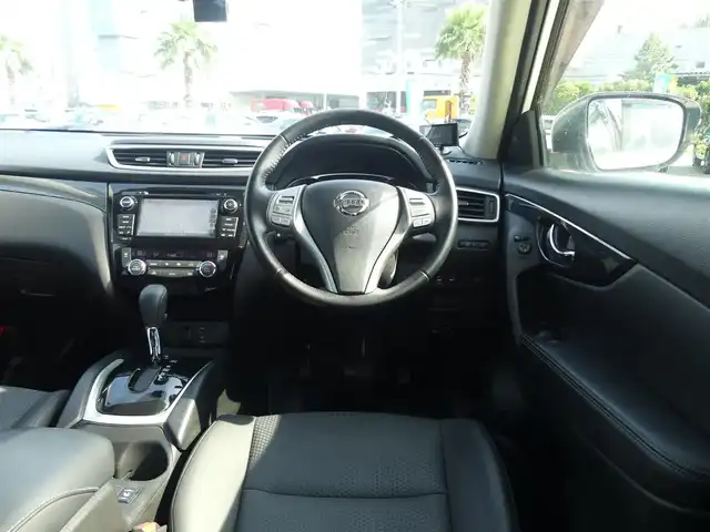日産 エクストレイル 20Xt エマージェンシーブレーキ 千葉県 2016(平28)年 2.1万km ブリリアントホワイトパール エマージェンシーブレーキ/クルーズコントロール/アイドリングストップ/カブロンシート/前席シートヒーター/純正SDナビ/地デジTV/【DVD/CD再生機能　Bluetooth接続】/アラウンドビューモニター/ドライブレコーダー（CA-XDR71GD）/ETC/LEDヘッドライト/フォグライト/ウインカーミラー/コーナーセンサー/純正17インチアルミホイル/インテリジェントキー