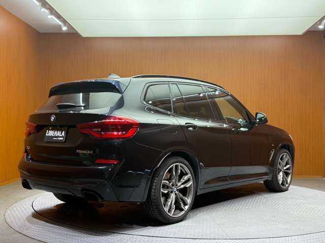ＢＭＷ Ｘ３ M40d 千葉県 2019(令1)年 4.5万km サファイアブラックP パノラマＳＲ　/ハイラインＰＫＧ　/ｈ／ｋサウンド/純正ナビ　/３６０°カメラ　/ＡＣＣ　/ＨＵＤ　/黒革　/シートヒーター　/パワーシート　/アンビエントライト　/ＬＥＤヘッドライト　/オートライト　/電動リアゲート