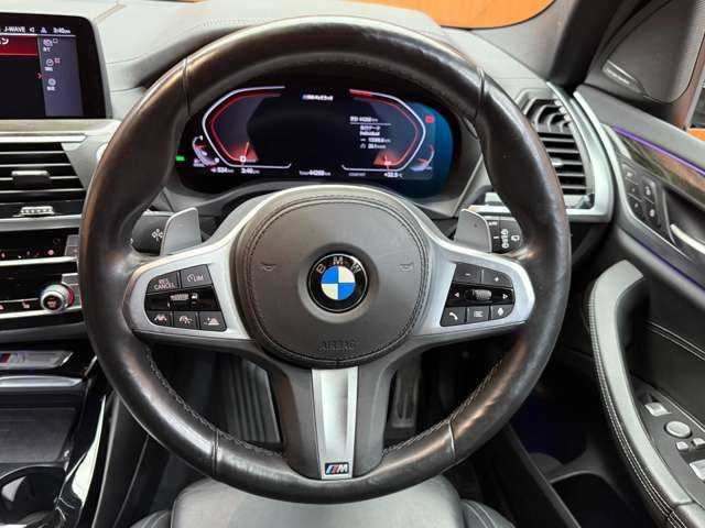 ＢＭＷ Ｘ３ M40d 千葉県 2019(令1)年 4.5万km サファイアブラックP パノラマＳＲ　/ハイラインＰＫＧ　/ｈ／ｋサウンド/純正ナビ　/３６０°カメラ　/ＡＣＣ　/ＨＵＤ　/黒革　/シートヒーター　/パワーシート　/アンビエントライト　/ＬＥＤヘッドライト　/オートライト　/電動リアゲート