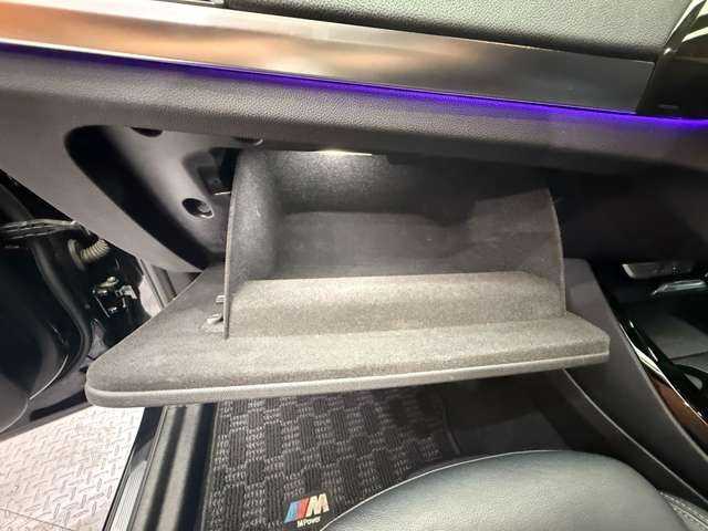 ＢＭＷ Ｘ３ M40d 千葉県 2019(令1)年 4.5万km サファイアブラックP パノラマＳＲ　/ハイラインＰＫＧ　/ｈ／ｋサウンド/純正ナビ　/３６０°カメラ　/ＡＣＣ　/ＨＵＤ　/黒革　/シートヒーター　/パワーシート　/アンビエントライト　/ＬＥＤヘッドライト　/オートライト　/電動リアゲート