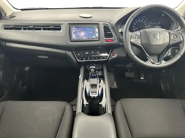 ホンダ ヴェゼル ハイブリッド X 千葉県 2014(平26)年 14万km アラバスターシルバーメタリック 純正メモリーナビ/・Bluetooth接続/・ワンセグTV/・CD/DVD再生/バックカメラ/スマートキー/クルーズコントロール/シートヒーター/フォグランプ