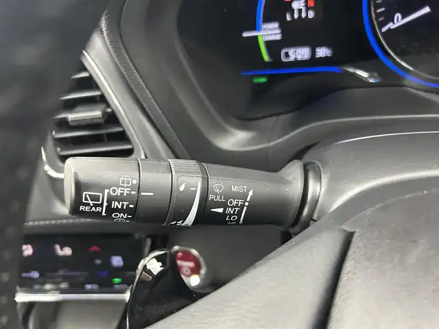 ホンダ ヴェゼル ハイブリッド X 千葉県 2014(平26)年 14万km アラバスターシルバーメタリック 純正メモリーナビ/・Bluetooth接続/・ワンセグTV/・CD/DVD再生/バックカメラ/スマートキー/クルーズコントロール/シートヒーター/フォグランプ