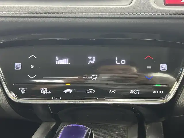 ホンダ ヴェゼル ハイブリッド X 千葉県 2014(平26)年 14万km アラバスターシルバーメタリック 純正メモリーナビ/・Bluetooth接続/・ワンセグTV/・CD/DVD再生/バックカメラ/スマートキー/クルーズコントロール/シートヒーター/フォグランプ