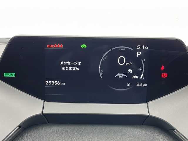 トヨタ プリウス Z 千葉県 2023(令5)年 2.6万km プラチナホワイトパールマイカ 衝突軽減ブレーキ/レーンキープアシスト/レーダークルーズコントロール/オートマチックハイビーム/モデリスタエアロ/全方位カメラ/純正メモリナビ/（フルセグ/Bluetooth/FM/AM/タイプC接続）/ステアリングスイッチ/ステアリングヒーター/ビルトインETC2.0/アイドリングストップ/ブラインドスポットモニター/レザーシート/シートヒーター（運転席＋助手席）/エアシート（運転席＋助手席）/スマートキー/LEDヘッドライト/フォグライト/電動格納ミラー/デジタルインナーミラー/純正フロアマット/純正サイドバイザー/W＋サイド＋カーテンエアバッグ/純正19インチアルミホイール