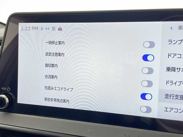 トヨタ プリウス Z 千葉県 2023(令5)年 2.6万km プラチナホワイトパールマイカ 衝突軽減ブレーキ/レーンキープアシスト/レーダークルーズコントロール/オートマチックハイビーム/モデリスタエアロ/全方位カメラ/純正メモリナビ/（フルセグ/Bluetooth/FM/AM/タイプC接続）/ステアリングスイッチ/ステアリングヒーター/ビルトインETC2.0/アイドリングストップ/ブラインドスポットモニター/レザーシート/シートヒーター（運転席＋助手席）/エアシート（運転席＋助手席）/スマートキー/LEDヘッドライト/フォグライト/電動格納ミラー/デジタルインナーミラー/純正フロアマット/純正サイドバイザー/W＋サイド＋カーテンエアバッグ/純正19インチアルミホイール