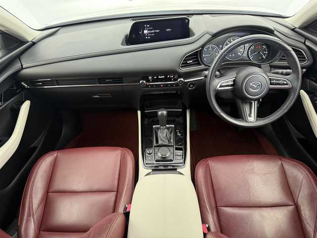 マツダ ＣＸ－３０ XD 100周年特別記念車 愛知県 2020(令2)年 3.8万km スノーフレイクホワイトパールマイカ 赤レザーシート/BOSEサウンドスピーカー/全方位カメラ/ETC/純正ナビ/　（Bluetooth/HDMI/CD）/i-ACTIIVESENSE/　・アドバンススマートシティブレーキサポート/　・AT誤発進抑制制御/　・リアパーキングセンサー/　・スマートシティブレーキサポート/　・車線逸脱警報システム/　・ブラインドスポットモニタリング＆リアクロストラフィックアラート/　・交通標識認識システム/　・ドライバー・アテンション・アラート/　・先進ライト/　・アダプティブクルーズコントロール/シートヒーター/ステアリングヒーター/パドルシフト/パワーバックドア/純正18インチAW/純正フロアマット