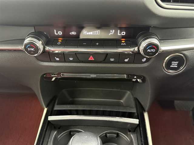 マツダ ＣＸ－３０ XD 100周年特別記念車 愛知県 2020(令2)年 3.8万km スノーフレイクホワイトパールマイカ 赤レザーシート/BOSEサウンドスピーカー/全方位カメラ/ETC/純正ナビ/　（Bluetooth/HDMI/CD）/i-ACTIIVESENSE/　・アドバンススマートシティブレーキサポート/　・AT誤発進抑制制御/　・リアパーキングセンサー/　・スマートシティブレーキサポート/　・車線逸脱警報システム/　・ブラインドスポットモニタリング＆リアクロストラフィックアラート/　・交通標識認識システム/　・ドライバー・アテンション・アラート/　・先進ライト/　・アダプティブクルーズコントロール/シートヒーター/ステアリングヒーター/パドルシフト/パワーバックドア/純正18インチAW/純正フロアマット
