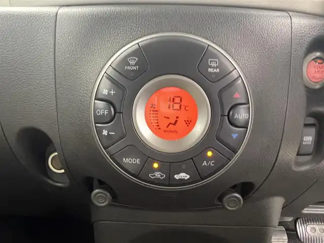 日産 キューブ 15X 群馬県 2016(平28)年 8.3万km ビターショコラ 純正７インチナビ　バックカメラ　ベンチシート　アイドリングストップ　スマートキー　スペアキー　横滑り防止装置　盗難防止装置　ドライブレコーダー　ダブルエアバッグ　純正フロアマット　オートエアコン　禁煙