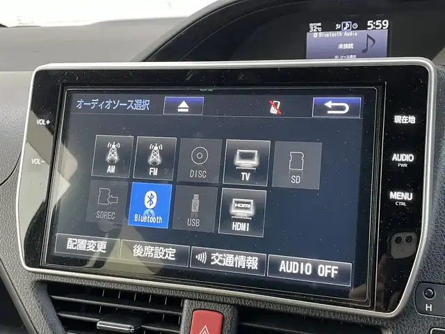 トヨタ エスクァイア Gi 宮崎県 2017(平29)年 6.1万km ボルドーマイカメタリック TRDエアロ/純正ナビ/(AM.FM.Bluetooth.DVD.CD.USB)/フルセグTV/バックカメラ/両側パワースライドドア/ETC/クルーズコントロール/前後ドライブレコーダー/フリップダウンモニター/シートヒーター/ステアリングスイッチ/オートライト/オートマチックハイビーム/電格ミラー/パワーウィンドウ/パワーステアリング