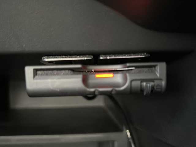 日産 ノート e－パワー X 道央・札幌 2017(平29)年 6.2万km スーパーブラック 純正ナビ（AM/FM/CD/DVD/SD/BT/フルセグTV）/ドライブレコーダー前後/ETC/バックカメラ/積み込み夏タイヤ/デジタルインナーミラー/オートエアコン/レーンアシスト/衝突軽減ブレーキ/横滑り防止装置/ドライブモードスイッチ/ISOFIX/オートライト/ステアリングスイッチ/電動格納ミラー/純正ドアバイザー/純正フロアマット