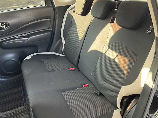 日産 ノート e－パワー X 道央・札幌 2017(平29)年 6.2万km スーパーブラック 純正ナビ（AM/FM/CD/DVD/SD/BT/フルセグTV）/ドライブレコーダー前後/ETC/バックカメラ/積み込み夏タイヤ/デジタルインナーミラー/オートエアコン/レーンアシスト/衝突軽減ブレーキ/横滑り防止装置/ドライブモードスイッチ/ISOFIX/オートライト/ステアリングスイッチ/電動格納ミラー/純正ドアバイザー/純正フロアマット