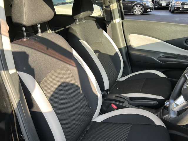 日産 ノート e－パワー X 道央・札幌 2017(平29)年 6.2万km スーパーブラック 純正ナビ（AM/FM/CD/DVD/SD/BT/フルセグTV）/ドライブレコーダー前後/ETC/バックカメラ/積み込み夏タイヤ/デジタルインナーミラー/オートエアコン/レーンアシスト/衝突軽減ブレーキ/横滑り防止装置/ドライブモードスイッチ/ISOFIX/オートライト/ステアリングスイッチ/電動格納ミラー/純正ドアバイザー/純正フロアマット