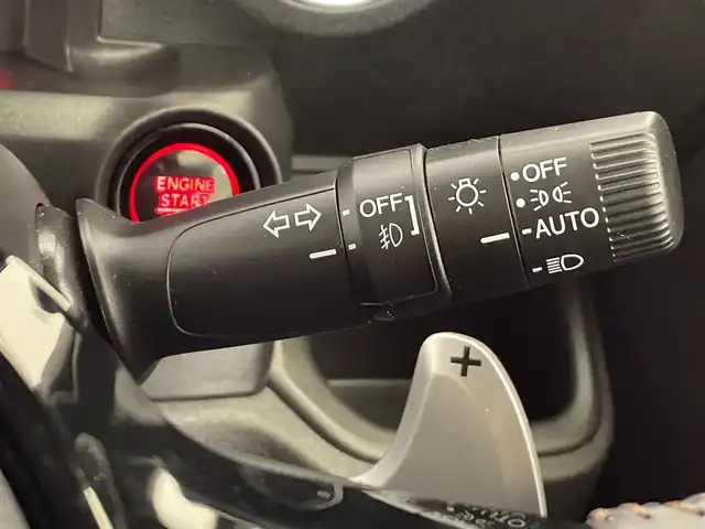ホンダ Ｎ ＢＯＸ カスタム ターボ 栃木県 2023(令5)年 2.4万km メテオロイドグレーメタリック ターボ/純正ナビ/　（CD/DVD/フルセグTV/Bluetooth/MSV）/バックカメラ/フリップダウンモニター/ホンダセンシング/・衝突軽減ブレーキ/・誤発進抑制機能/・アダプティブクルーズコントロール/・車線維持支援システム/・路外逸脱抑制機能/・先行車発進お知らせ機能/・標識認識機能/・オートハイビーム/前後コーナーセンサー/ETC/両側パワースライドドア/ハーフレザーシート/純正AW/チップアップシート/LEDヘッドライト/サイド+カーテンエアバック