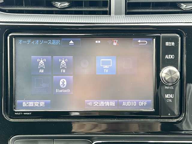 トヨタ アクア S スタイルブラック 三重県 2017(平29)年 5万km ブラックマイカ 純正ナビ/バックカメラ/ETC/シートヒーター/オートハイビーム/純正ドライブレコーダー/ステアリングリモコン/LEDヘッドライト/オートライト/衝突軽減ブレーキ/レーンキープアシスト/純正フロアマット/ウィンカーミラー/電動格納ミラー/禁煙車
